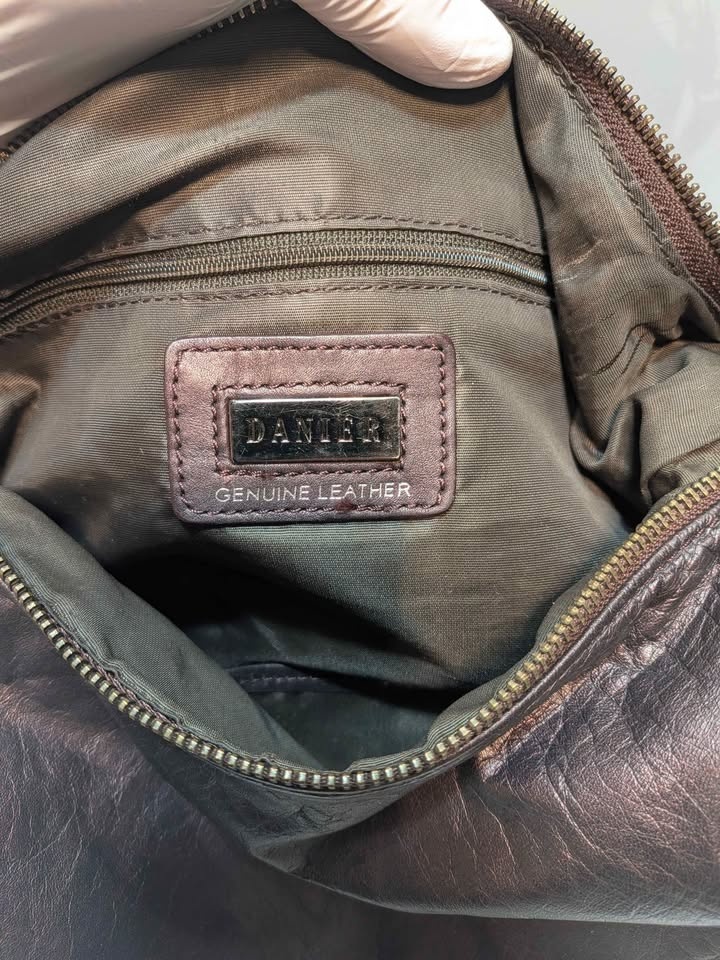 Danier Plum colored Lambskin  Leather hobo bag - photo 4