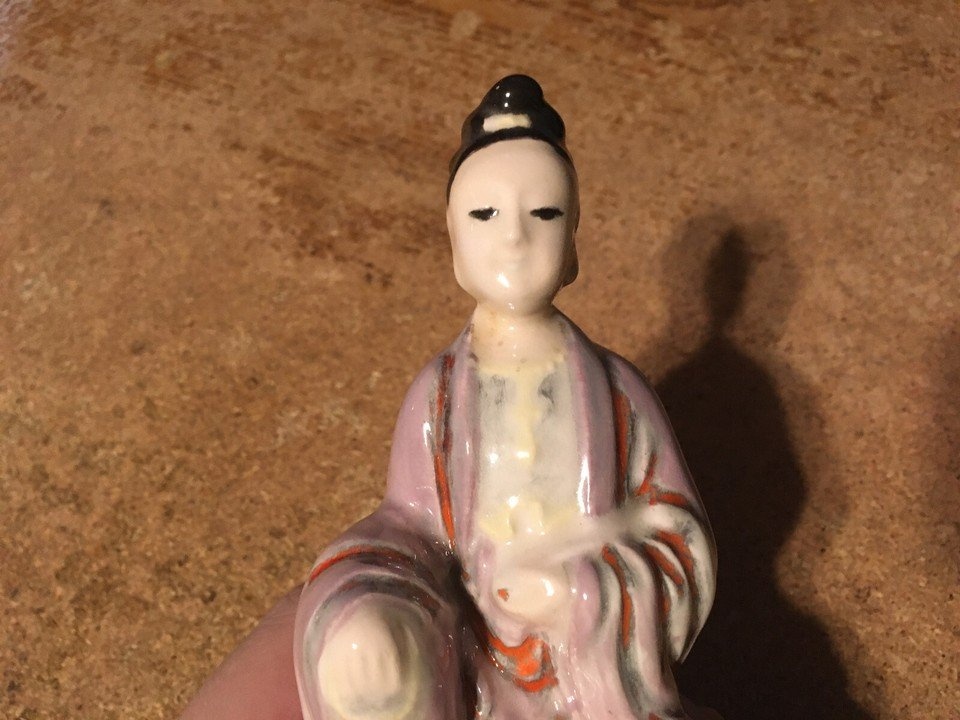 VINTAGE TRADITIONAL GEISHA SITTING LEGS CROSSED 7" - photo 3
