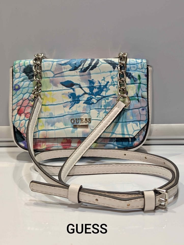 GUESS Crossbody mini Floral print Good condition