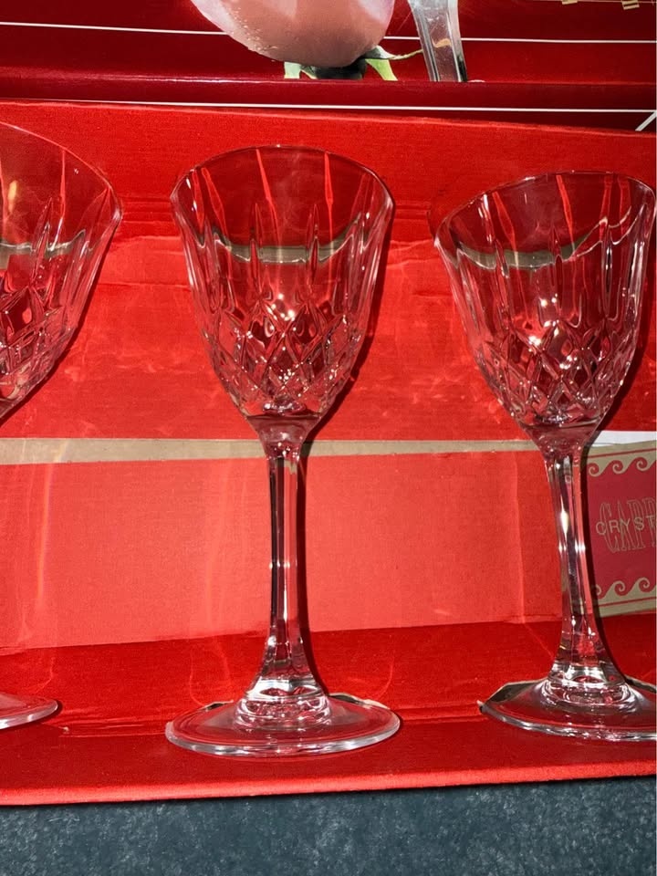 Capri Crystal Vivaldi wine glasses - photo 2