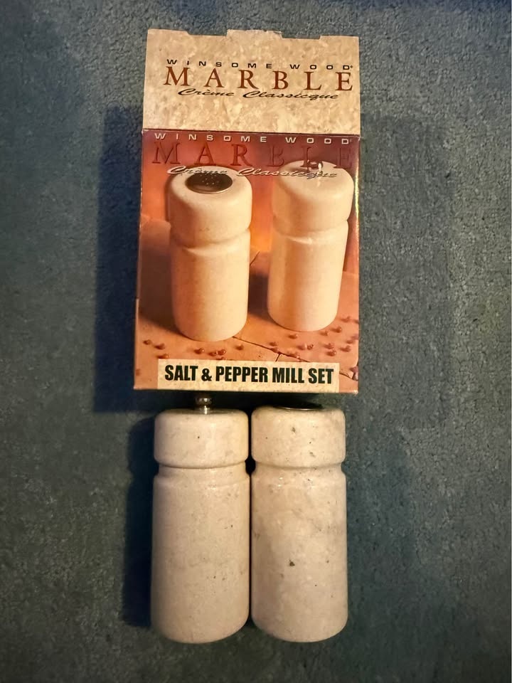 Marble Salt & Pepper Shakers - photo 2