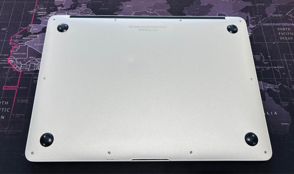 Apple Macbook Air 13” 2015 8GB 256GB Fully Functional - photo 2