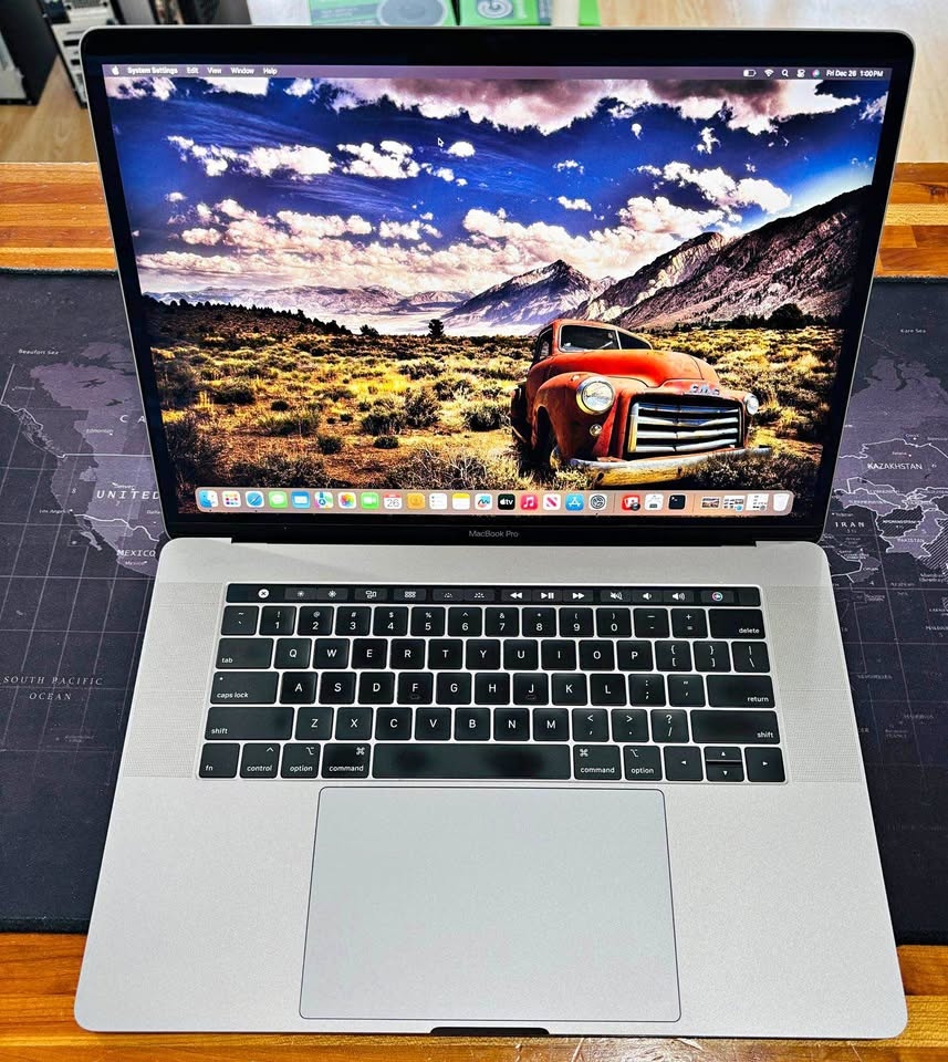 Apple MacBook PRO 15” 2019 TouchBar 8-CORE i9 16GB 500GB