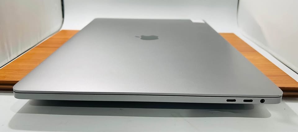Apple MacBook Pro 💻 16” 2019 8-Core i9 16GB 1TB TouchBar - photo 5