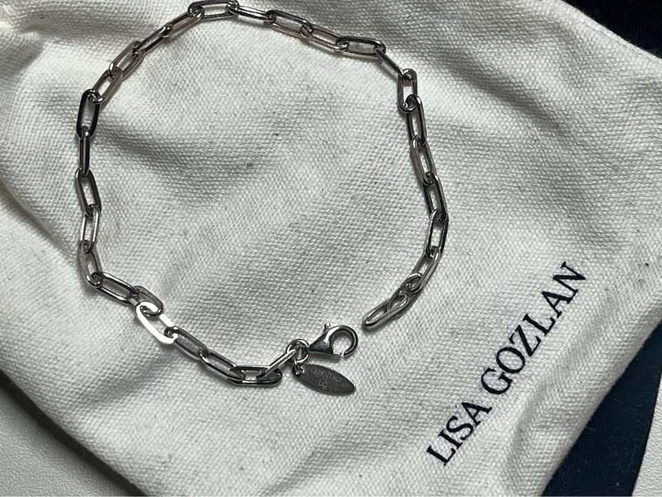Lisa Gozlan Small Paperclip Bracelet
