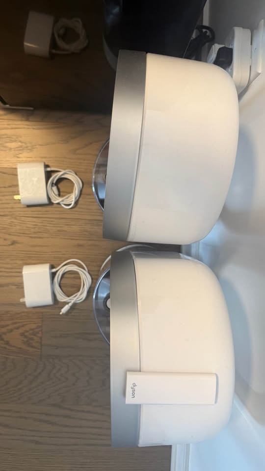 Dyson AM10 Humidifiers – Great Condition +1 Remote Included - photo 3