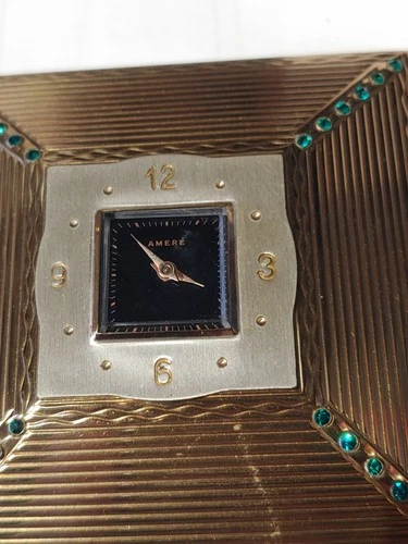 Vintage Amere 1940s Gold Mirror Compact - photo 2