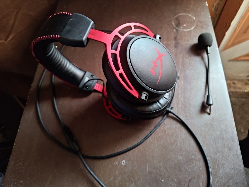 Hyper X Cloud Alpha