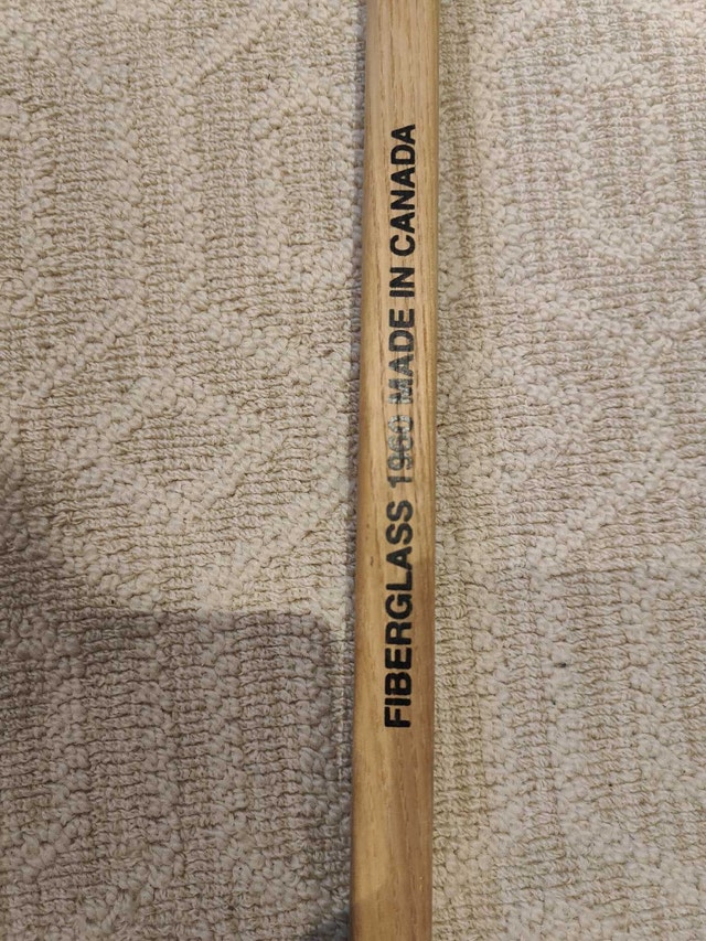 Bobby Orr autographed stick - photo 5