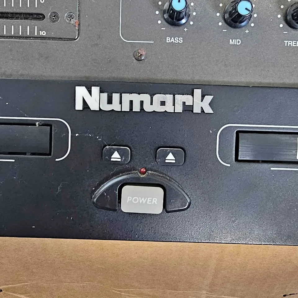 VTG DJ set up Numark Duel CD Player + atus AM 400 Stereo Mixer thumbnail
