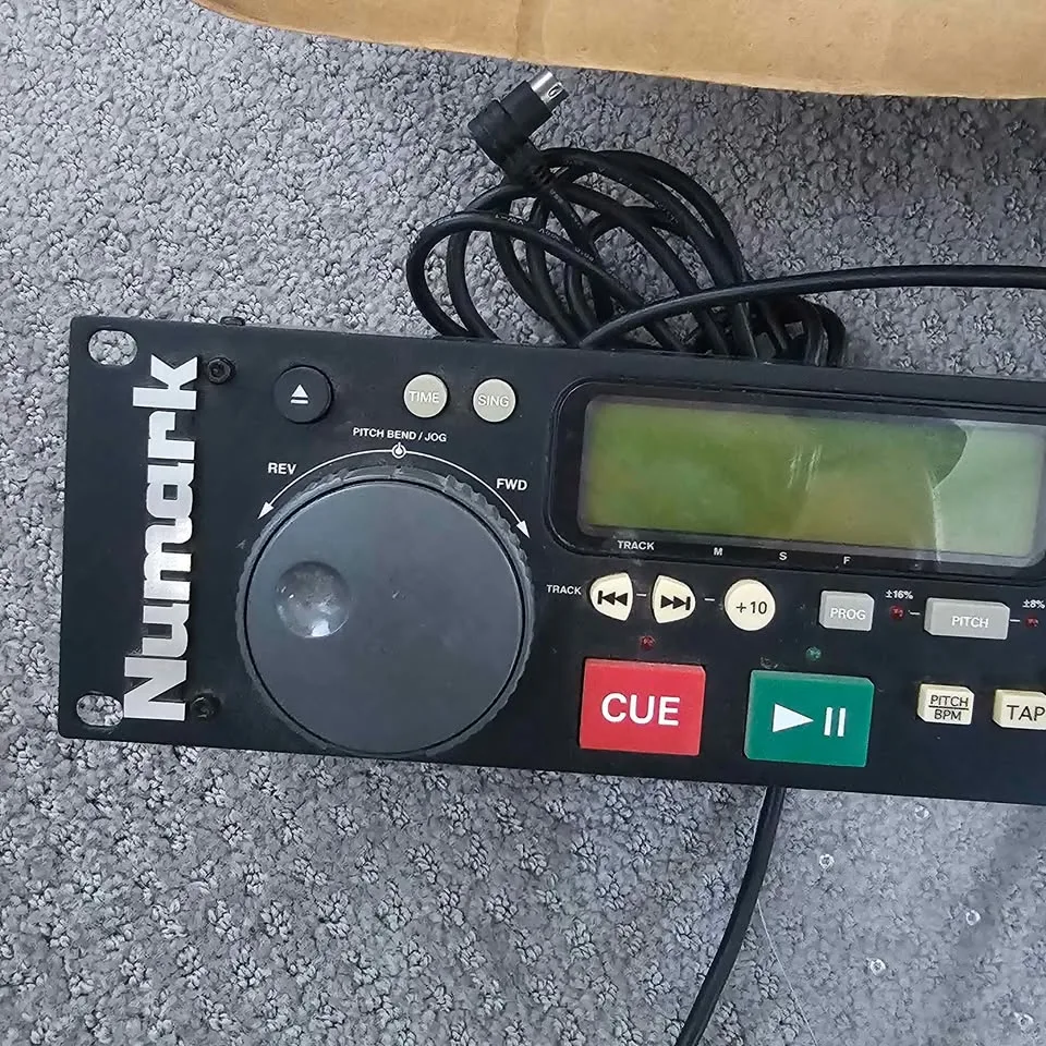 VTG DJ set up Numark Duel CD Player + atus AM 400 Stereo Mixer image indicator(8)