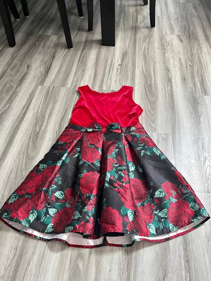 Children’s place dress