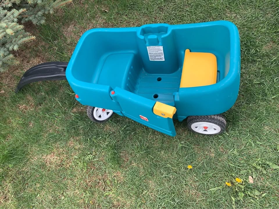 Step 2 Wagon for Two plus Tag Along Trailer - photo 3