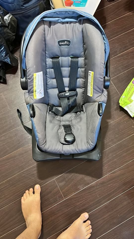Car seat, Bath tub, Bassinet, Musical toy, Walking stand, Sponge