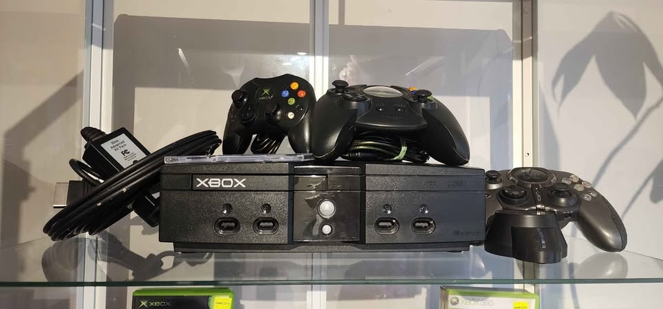 Original Xbox Tested & Working, 4 Controllers - photo 2