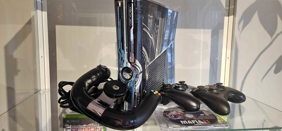 Xbox 360 Halo 4 Limited Edition, Clean & Tested, Racing Bundle