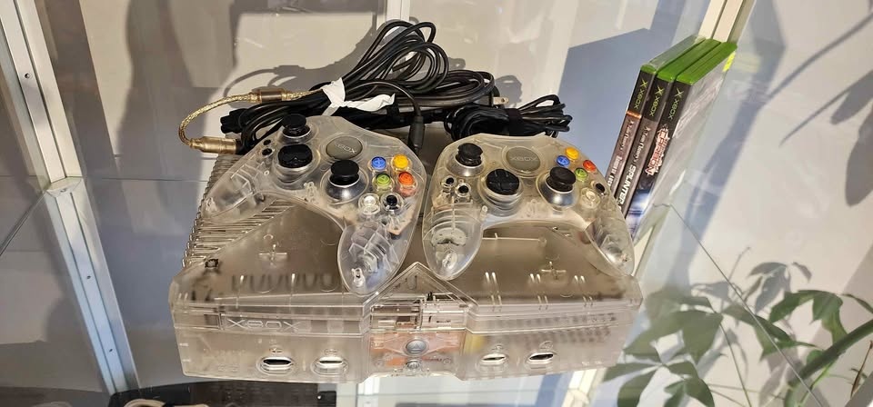 Crystal Original Xbox Tested & Working, 2 Crystal Controllers &
