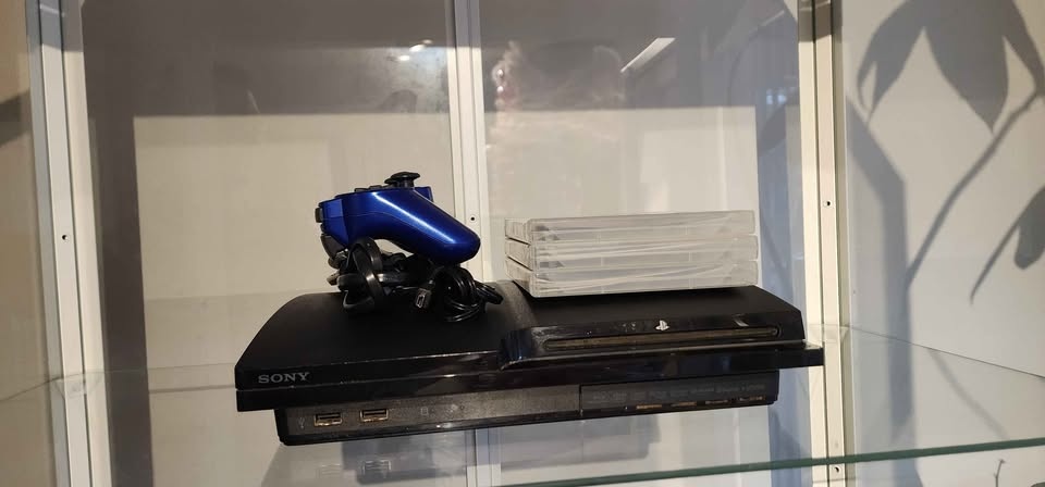 PlayStation 3 Slim Tested & Working, Controller & Games - photo 2