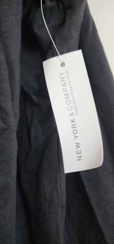 Women's NY & Co cold shoulder top - photo 3