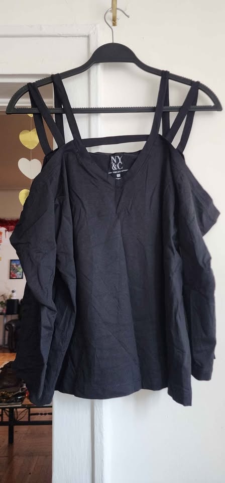 Women's NY & Co cold shoulder top - photo 5