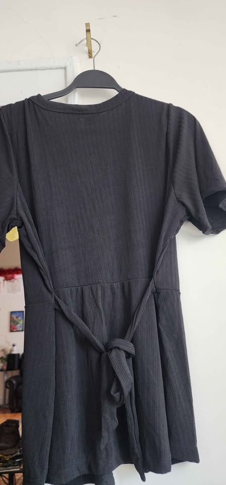 Women's black sleeved knit top - photo 3