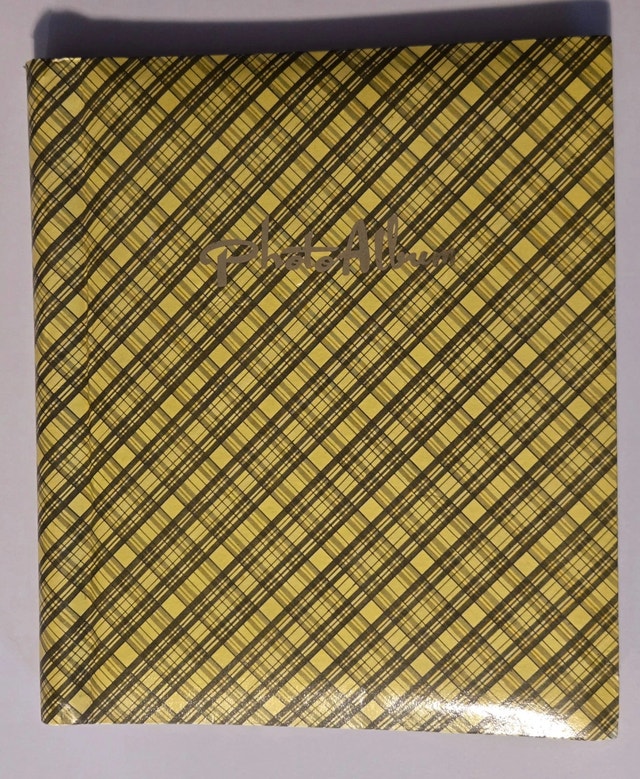 VTG 1970s Photo Album Yellow Plaid 10.25x11.75”