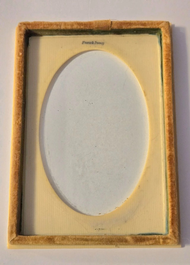 Vintage Celluloid Picture Frame - photo 2