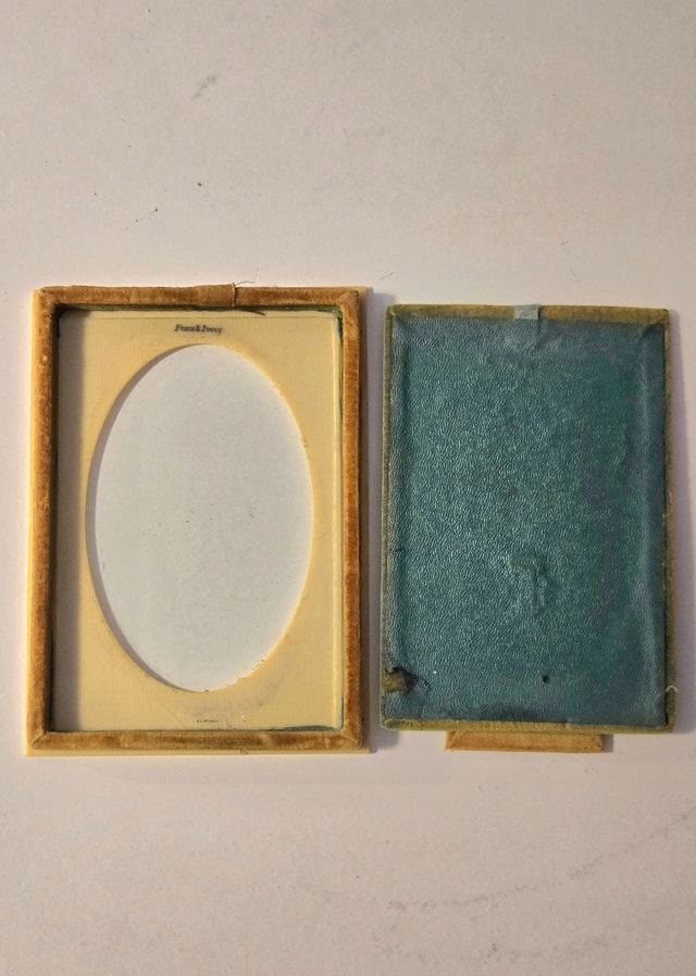 Vintage Celluloid Picture Frame - photo 4