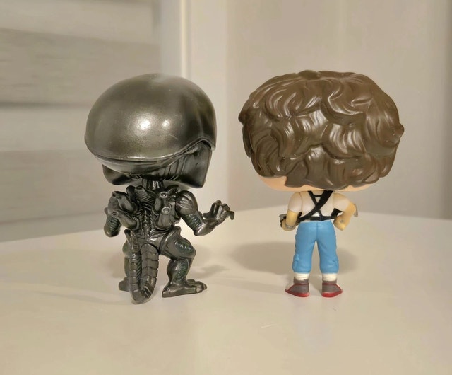 Funko POP! Aliens Ripley (#345) and Alien (#30) LOOSE OOB - photo 2