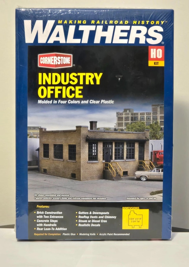 HO Scale Walthers Industry Office Building Kit - NEW