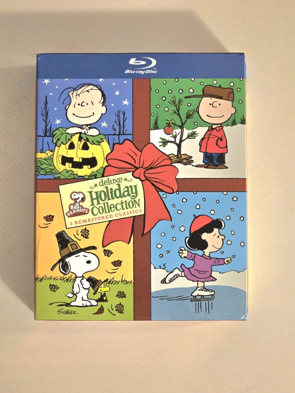 Peanuts Deluxe Holiday Collection - Charlie Brown