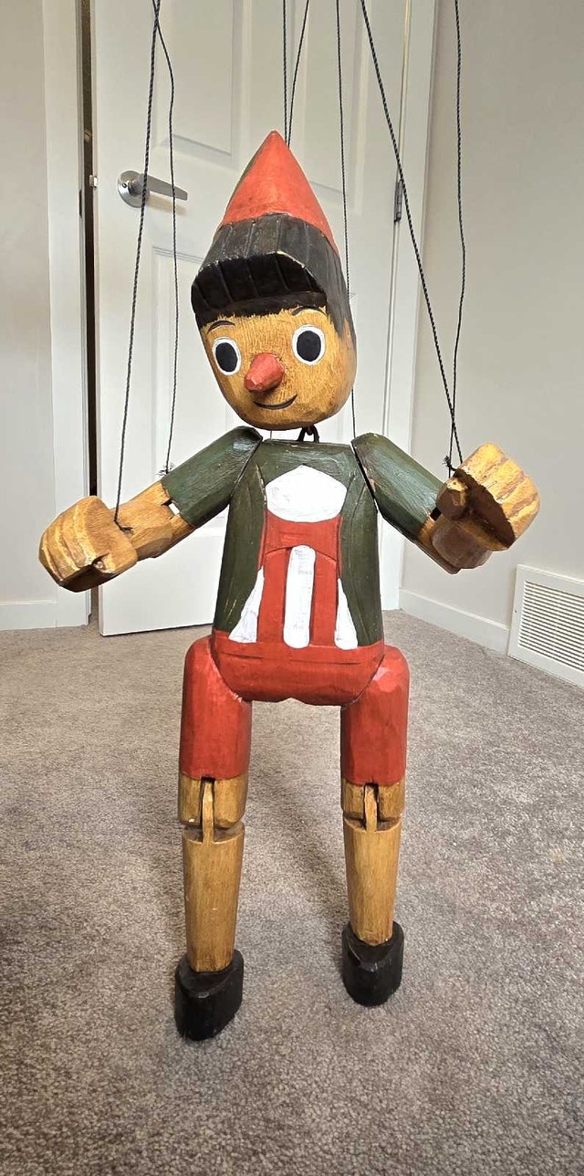 Vintage Wooden Pinocchio Marionette - photo 2