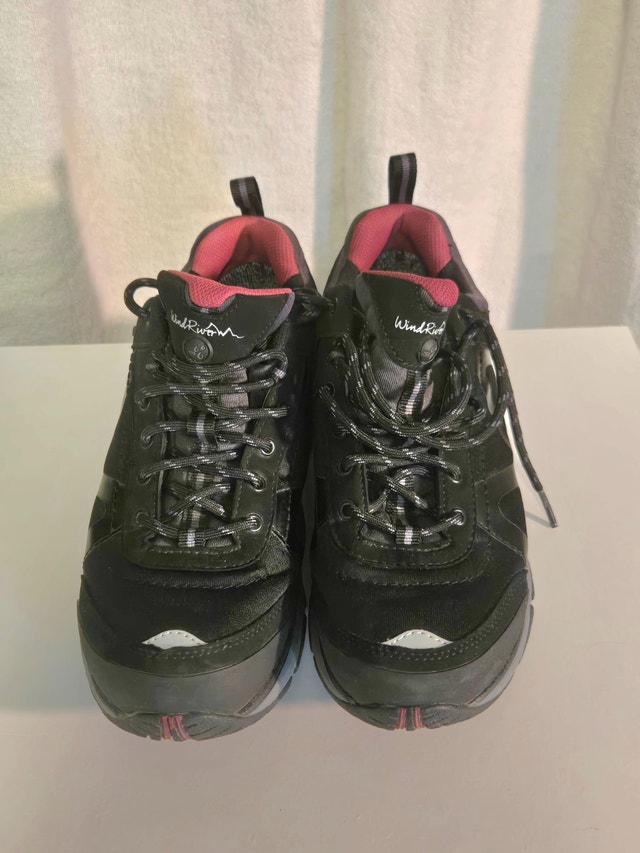 Windriver Tarantula Low-Cut Womans Hiking Shoe - photo 2
