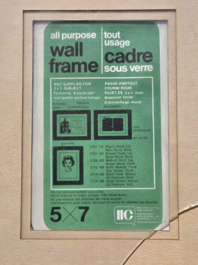 Picture Frame 5X7 IIC 2706 H3 Walnut 1970s - photo 2