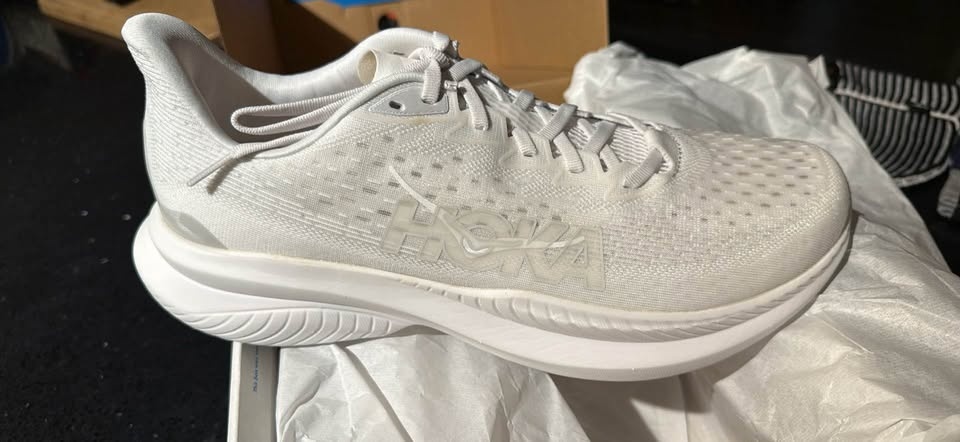 HOKA MACH 6 MEN’S SIZE 11 - photo 3