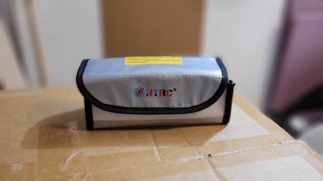 Li-Po safe storage bag - photo 2
