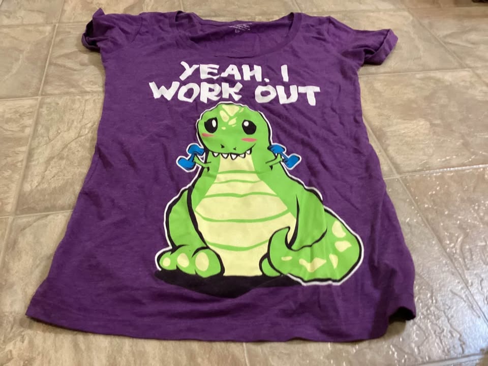 Tshirts girls and women's - photo 4