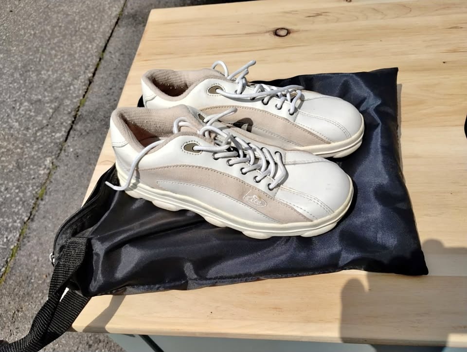 Bite Womens White Golf Shoes Size 9