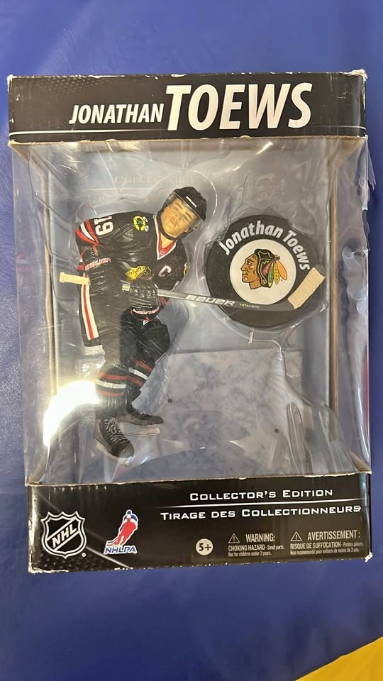 Jonathan Toews Blackhawks McFarlane Figure