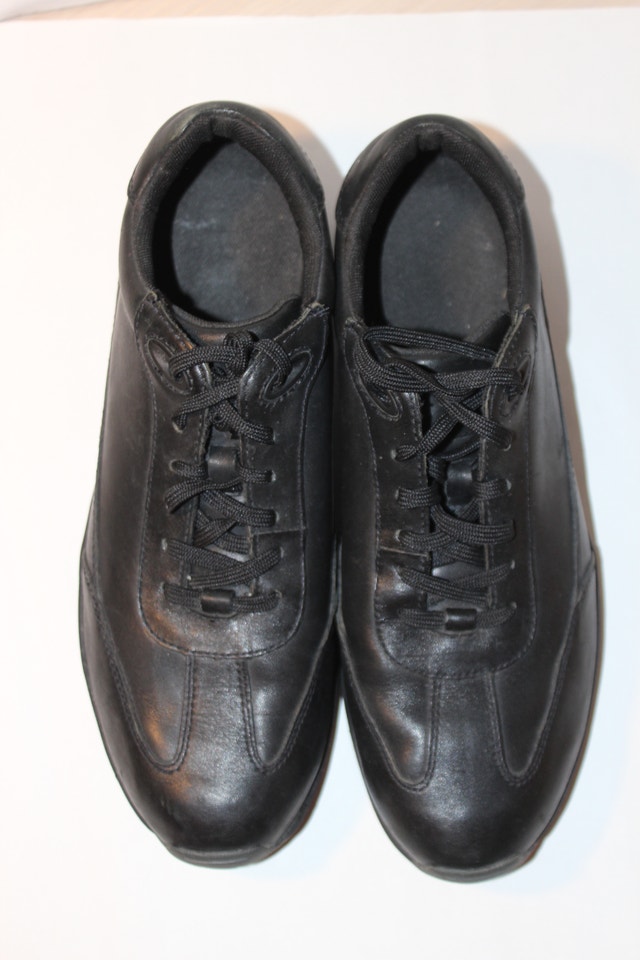 US 9.5 Male/Womens Rockport XCS Leather Shoes - photo 5