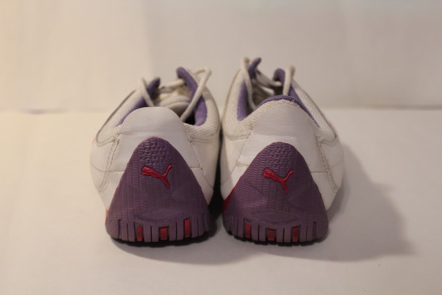 US 6 Women's Puma Sport lifestyle Athletic Indoor Shoes - photo 4