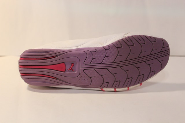 US 6 Women's Puma Sport lifestyle Athletic Indoor Shoes - photo 5