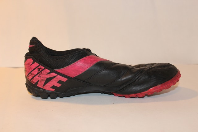 US 4 Youth Nike Indoor Soccer Turf Shoes - photo 4
