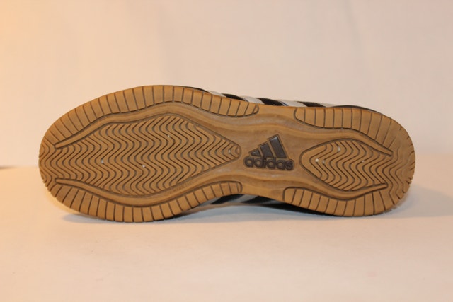 US 5 Male Adidas Indoor Athletic Shoes - photo 3