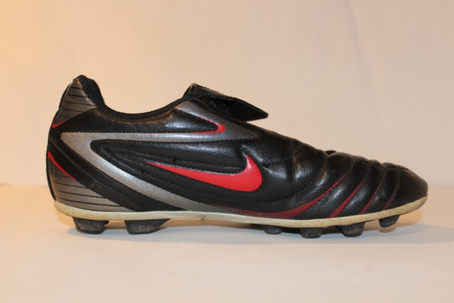US Size 3 Youth Marquis FG Nike Soccer Cleats - photo 2