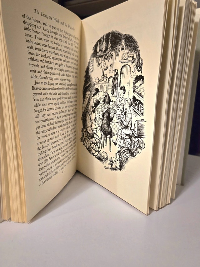 THE LION, THE WITCH AND THE WARDROBE 1969 UK ed. - photo 5