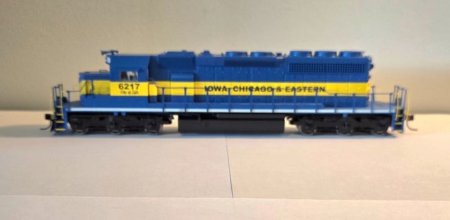 HO Scale Locomotive IC&E #6217 "City of Lyle"