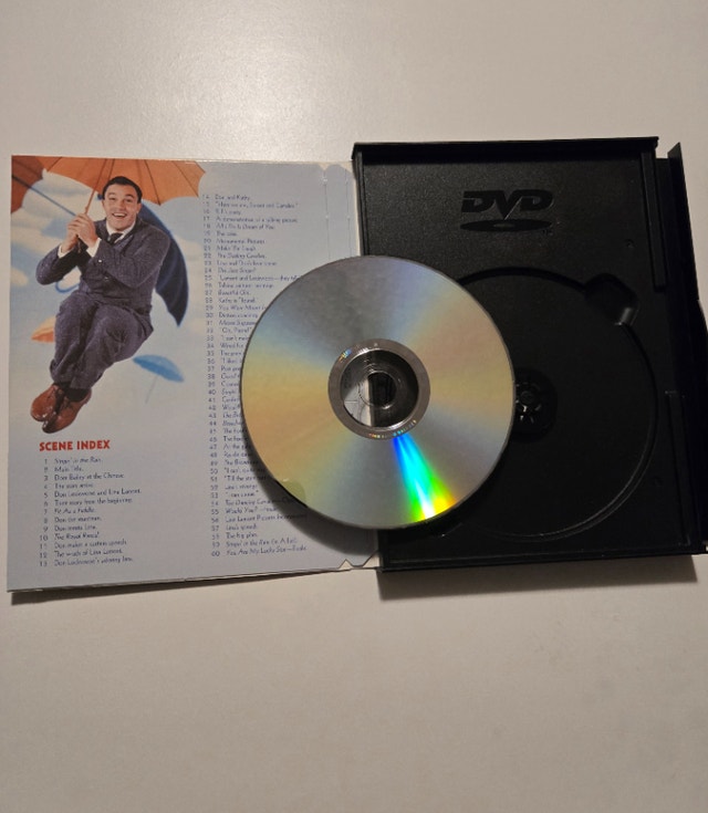 1952 Classic Singin' in the Rain Starring Gene Kelly - photo 4