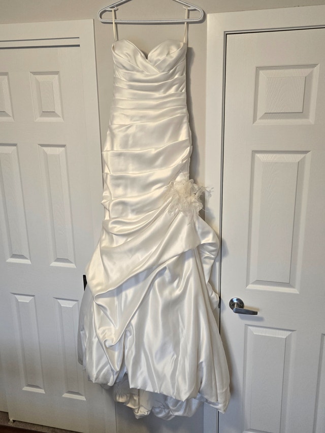 Mikaella Wedding Gown Size 8