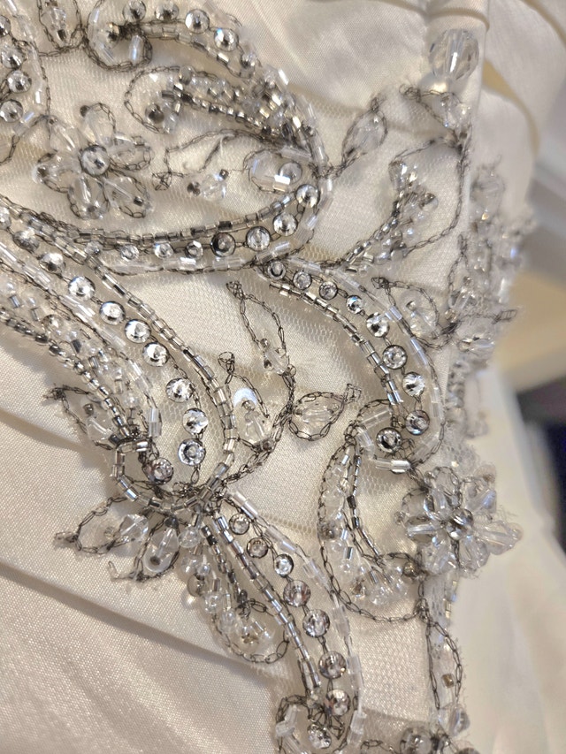 Casablanca Wedding Gown Size 16 - photo 3